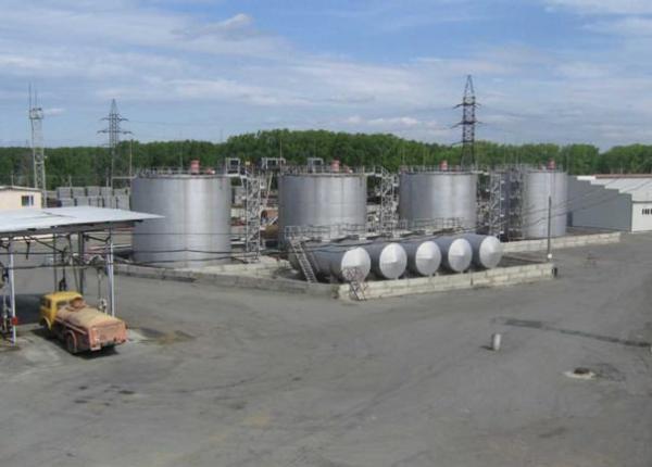 Емкости нефтешламов.jpg